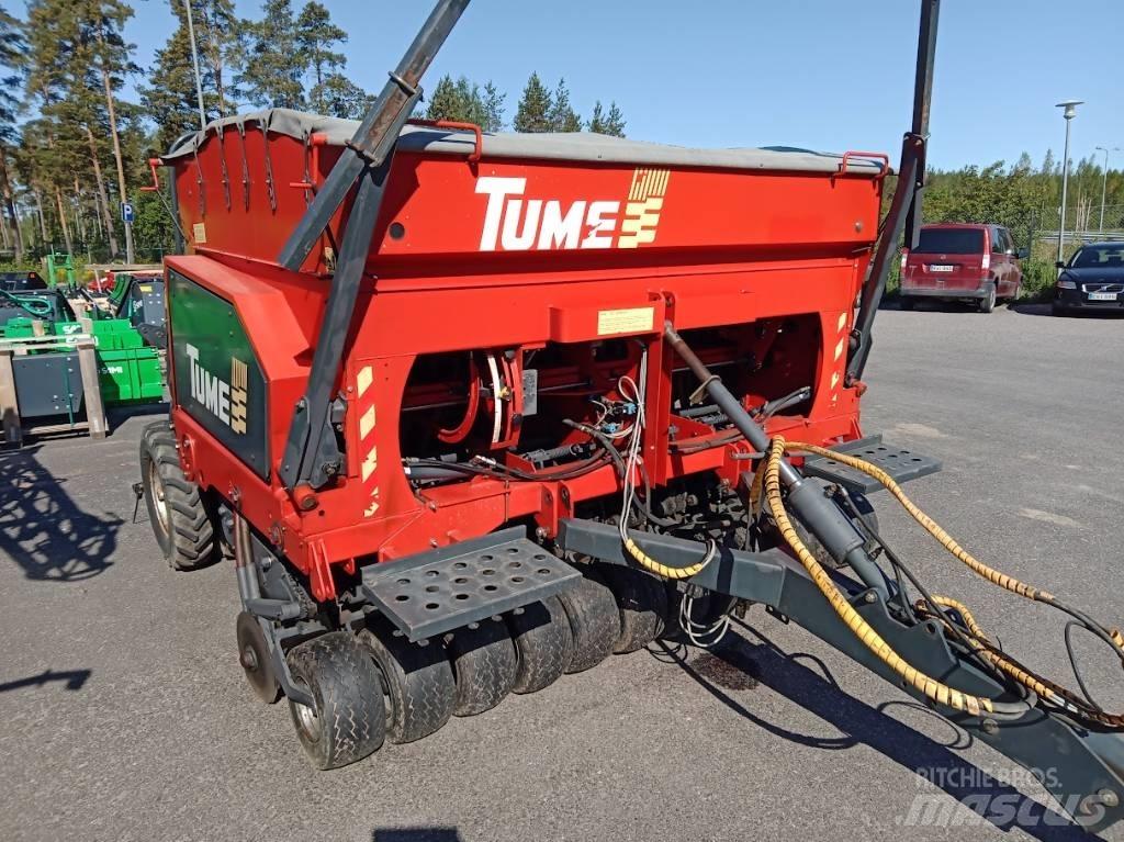 Tume Novacombi3000 Комбинированные сеялки