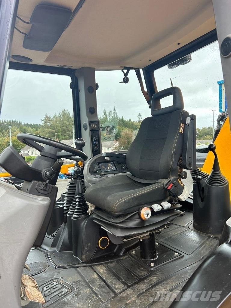 JCB 3CX 81kW / 108 BHP Экскаваторы-погрузчики