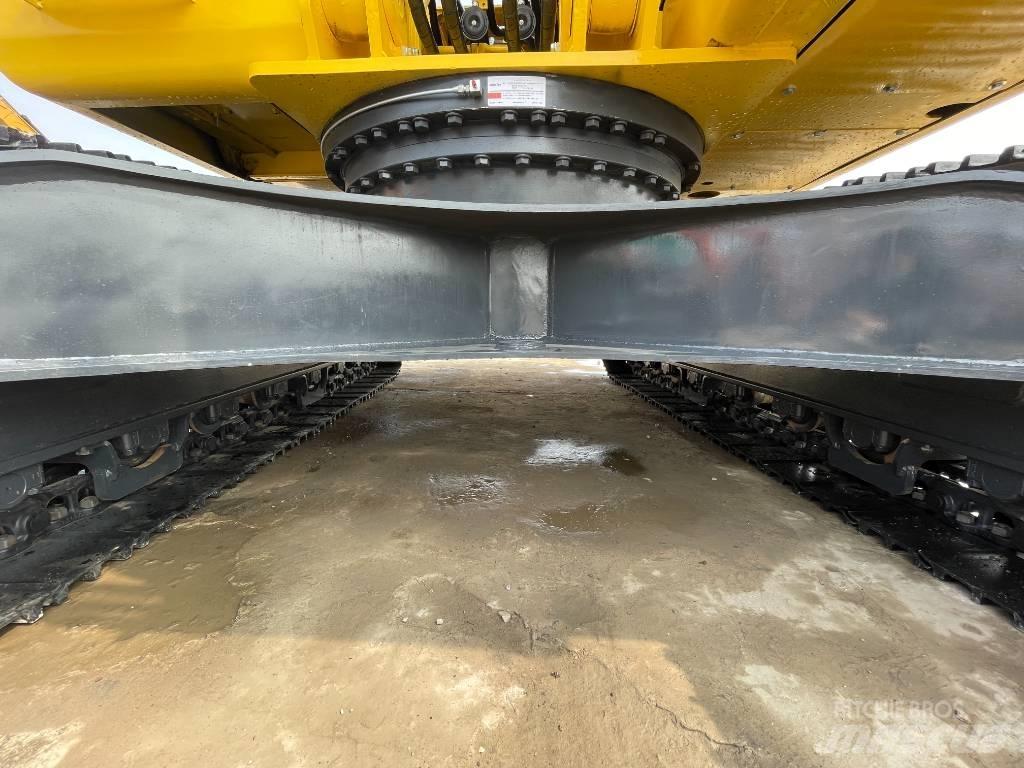 Komatsu PC220-8 Гусеничные экскаваторы
