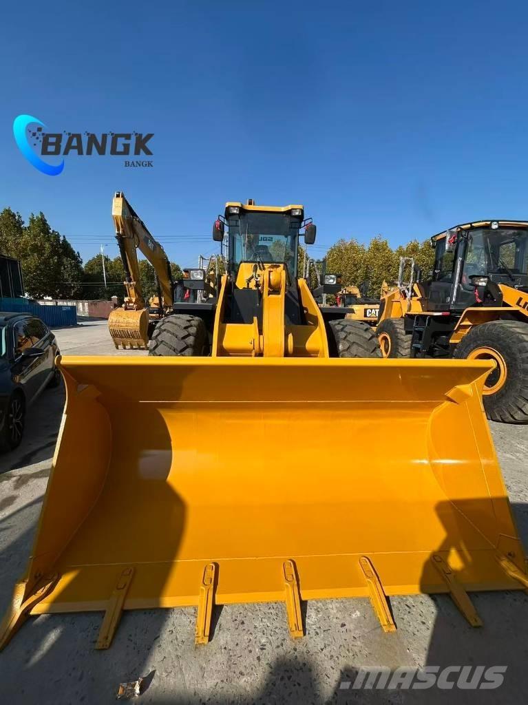 SDLG L 958 F Фронтальные погрузчики