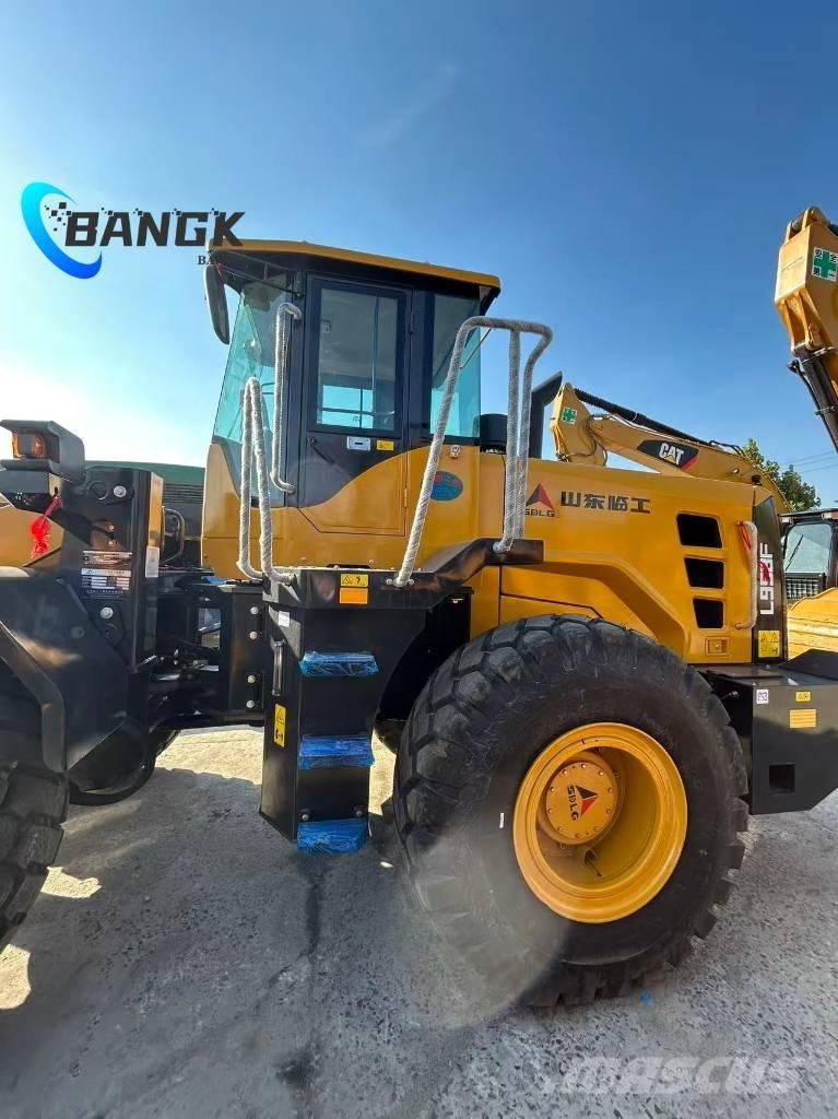 SDLG L 958 F Фронтальные погрузчики