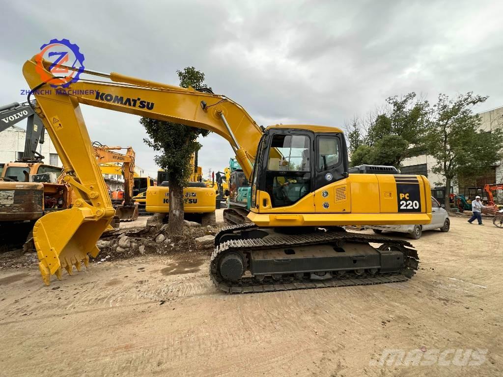 Komatsu PC 220-7 Гусеничные экскаваторы