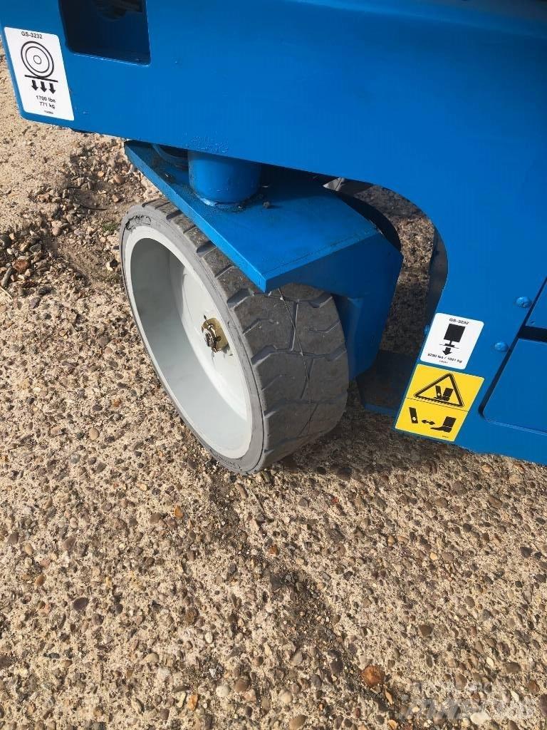Genie GS 3232 Ножничные подъемники