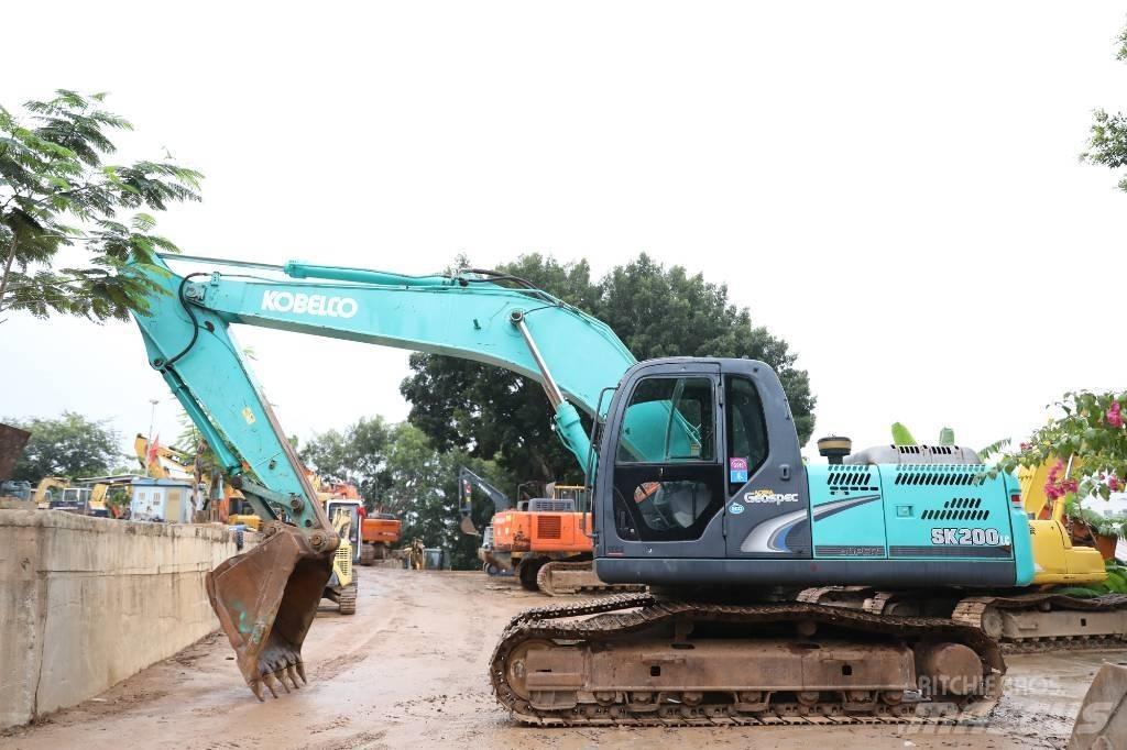 Kobelco SK 200-8 Гусеничные экскаваторы