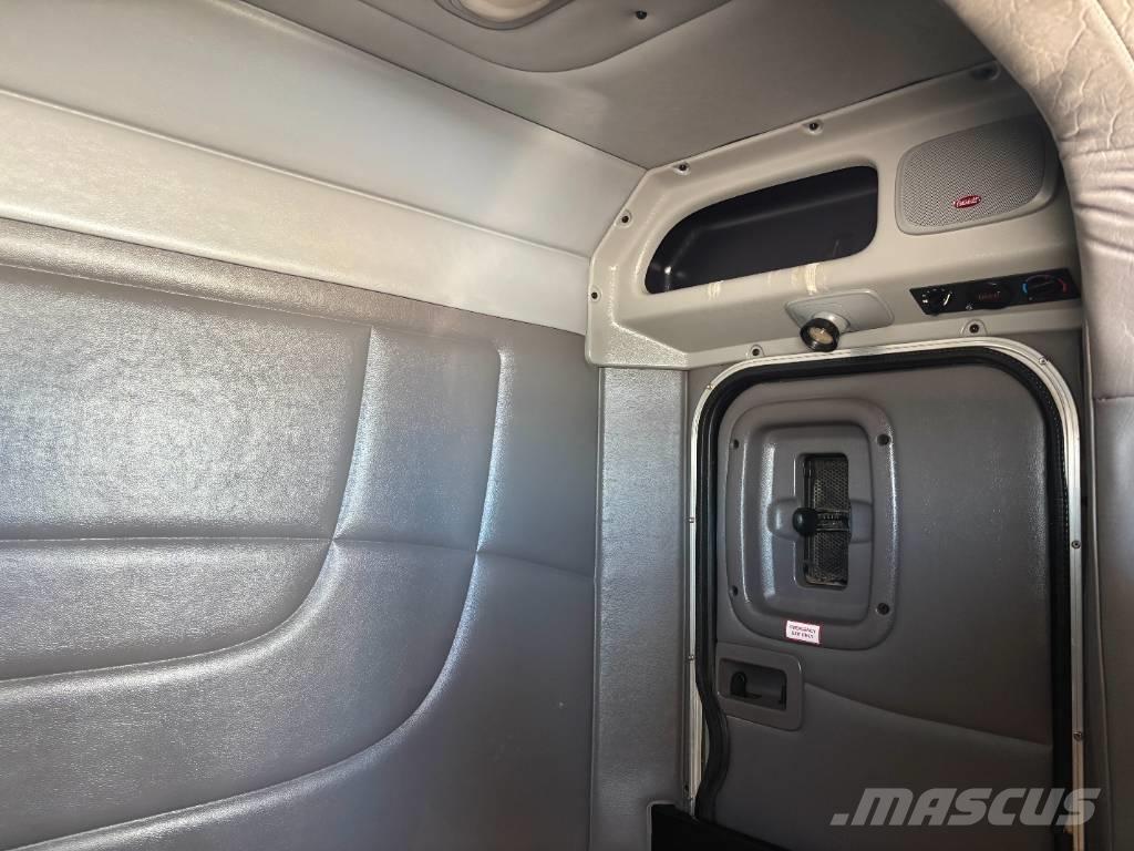 Peterbilt 389 Седельные тягачи