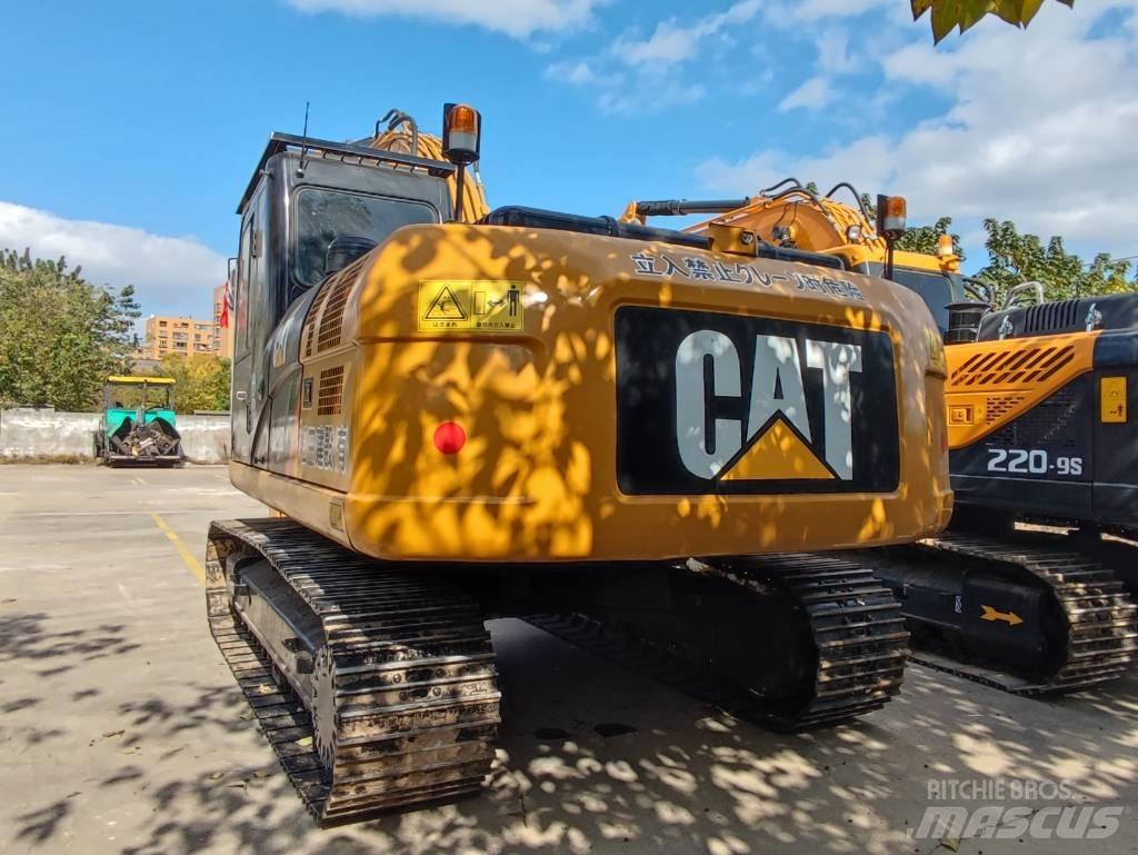 CAT 320D2 Гусеничные экскаваторы