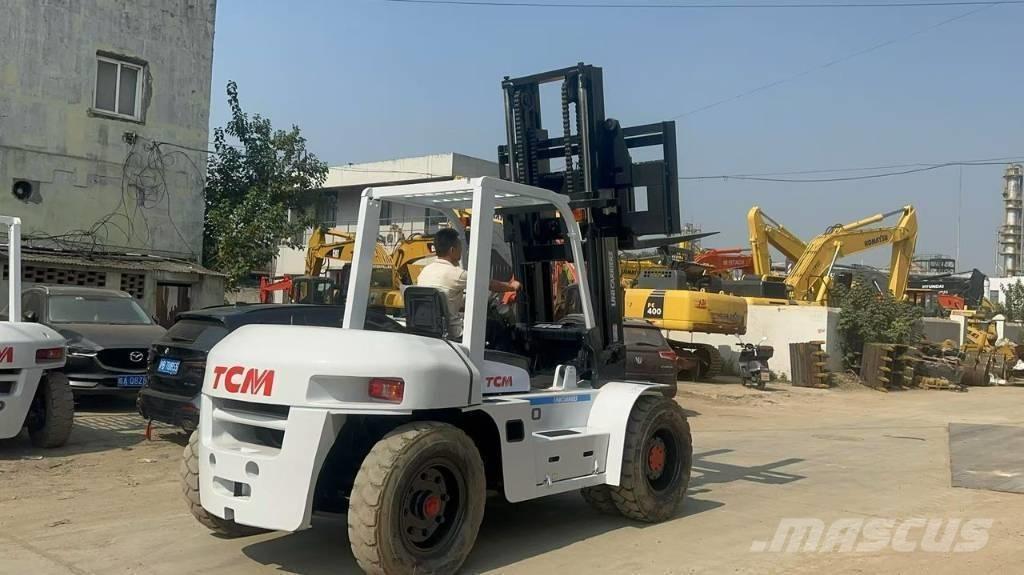TCM FD 100 Z8 Телескопические погрузчики