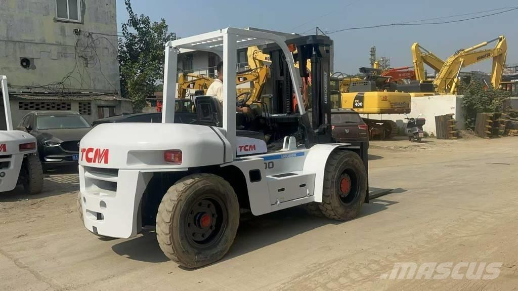 TCM FD 100 Z8 Телескопические погрузчики