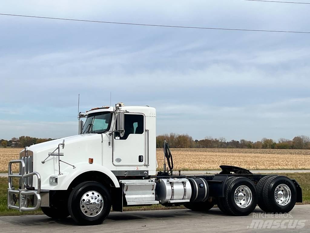 Kenworth T800 Седельные тягачи