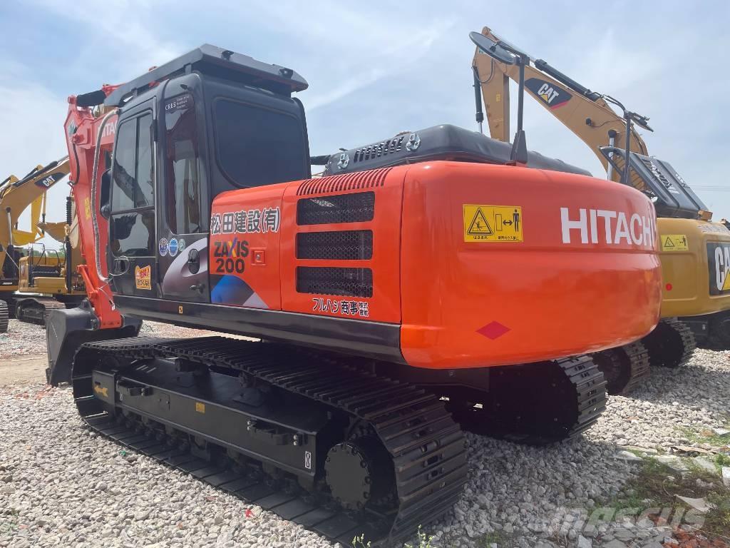 Hitachi ZX 200 Гусеничные экскаваторы