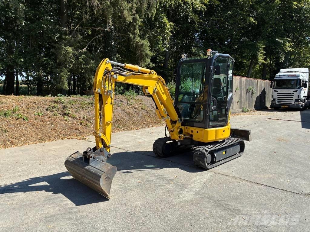 Komatsu PC26MR-5 Мини-экскаваторы