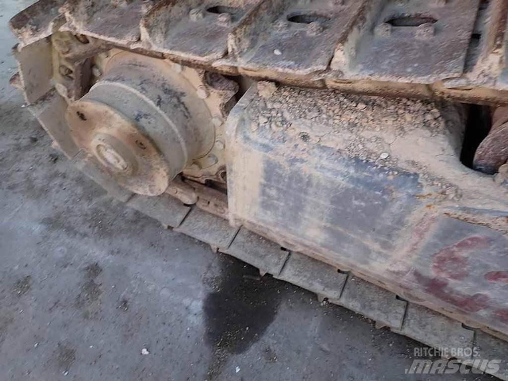 Sandvik DX800 Буровые вышки