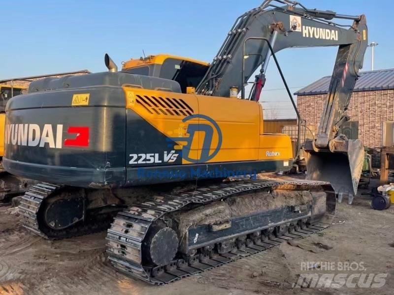 Hyundai 225VS Гусеничные экскаваторы