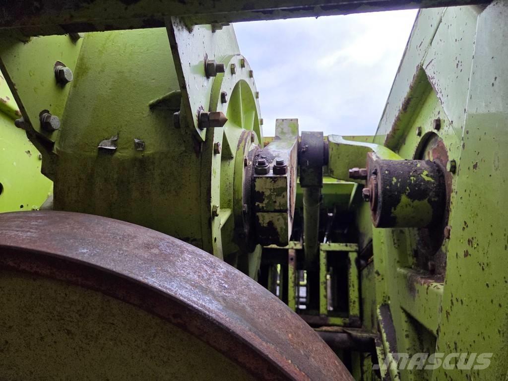 CLAAS Quadrant 1200 Тюковые пресс-подборщики