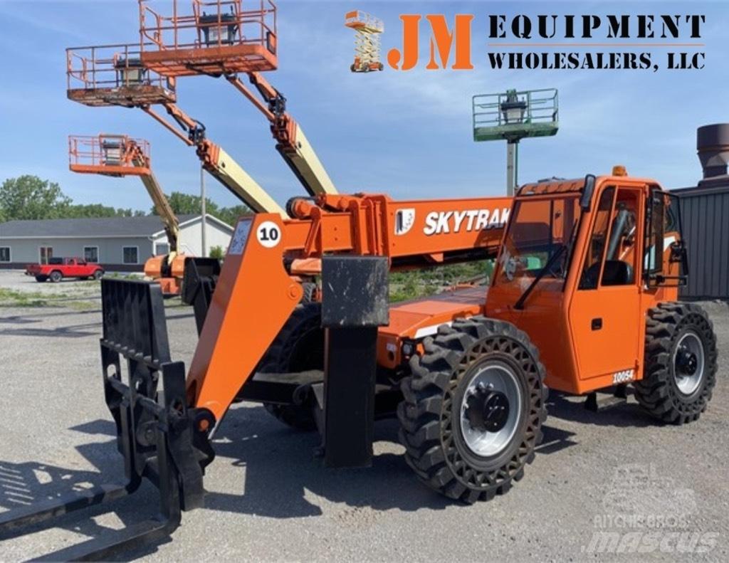 SkyTrak 10054 Телескопические погрузчики