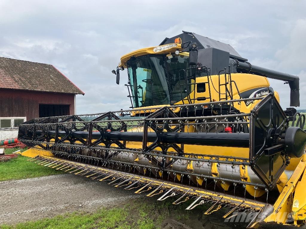 New Holland CR 980 Зерноуборочные комбайны