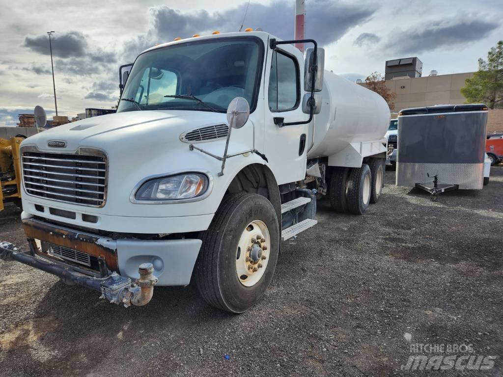 Freightliner M2-106 Поливочные машины