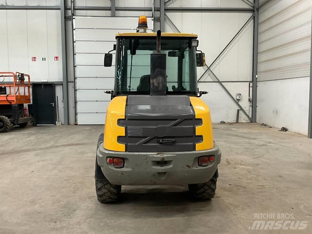 Volvo L 25 F Фронтальные погрузчики