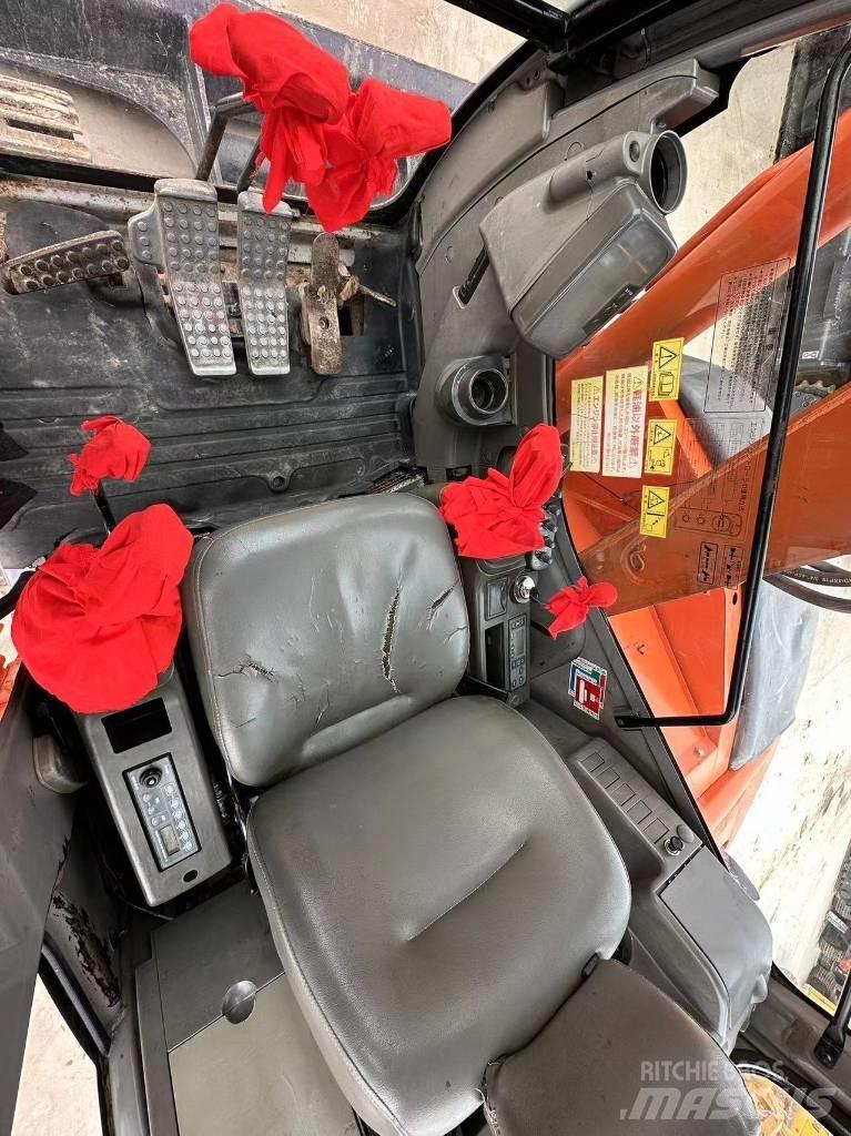 Hitachi ZX 75 Гусеничные экскаваторы