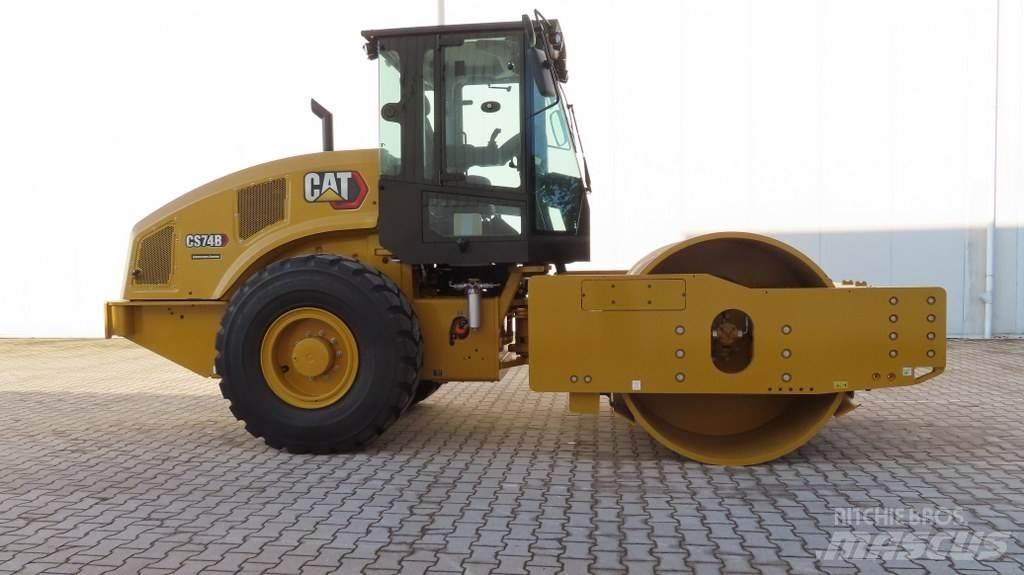 CAT CS74B Грунтовые катки