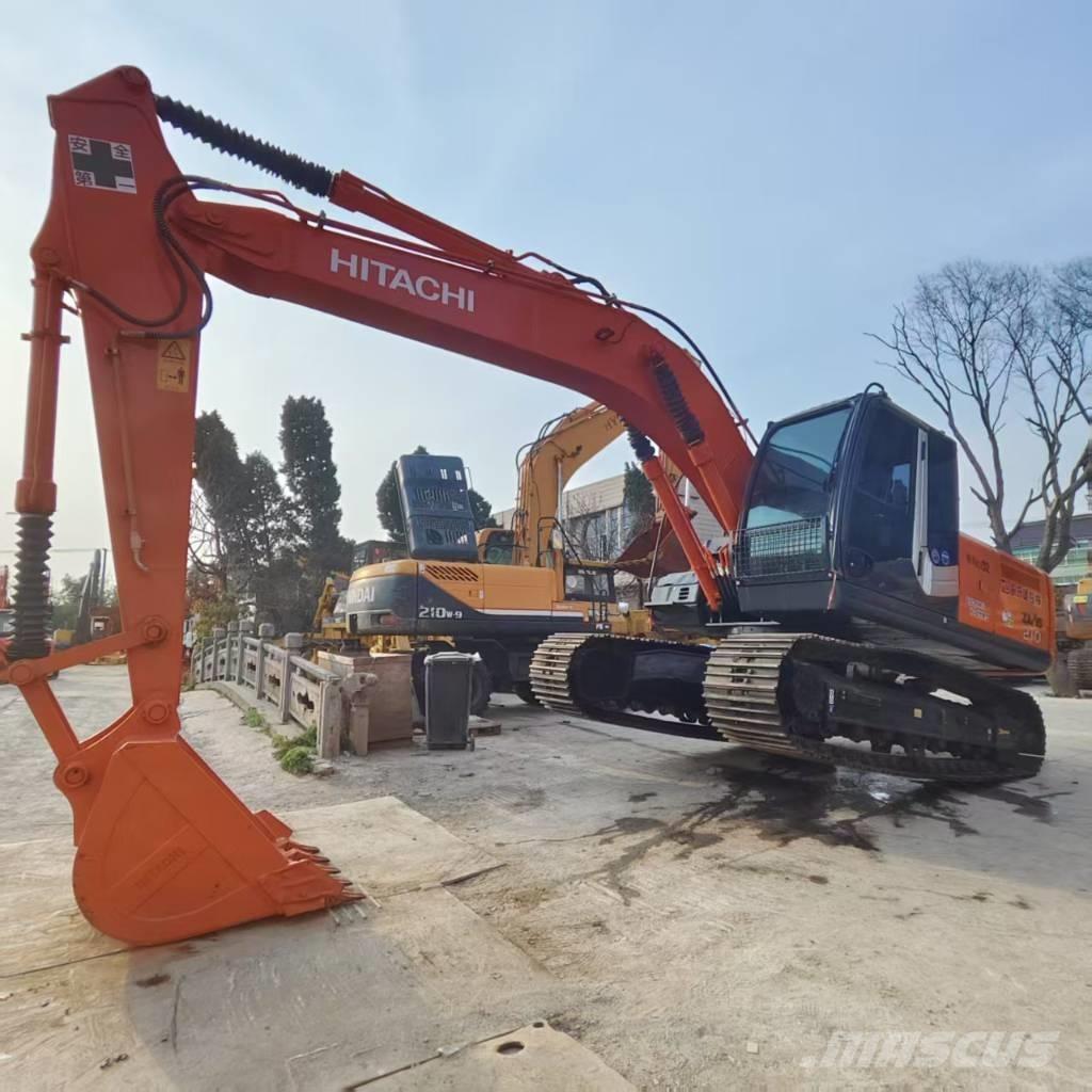 Hitachi ZX 210 Гусеничные экскаваторы