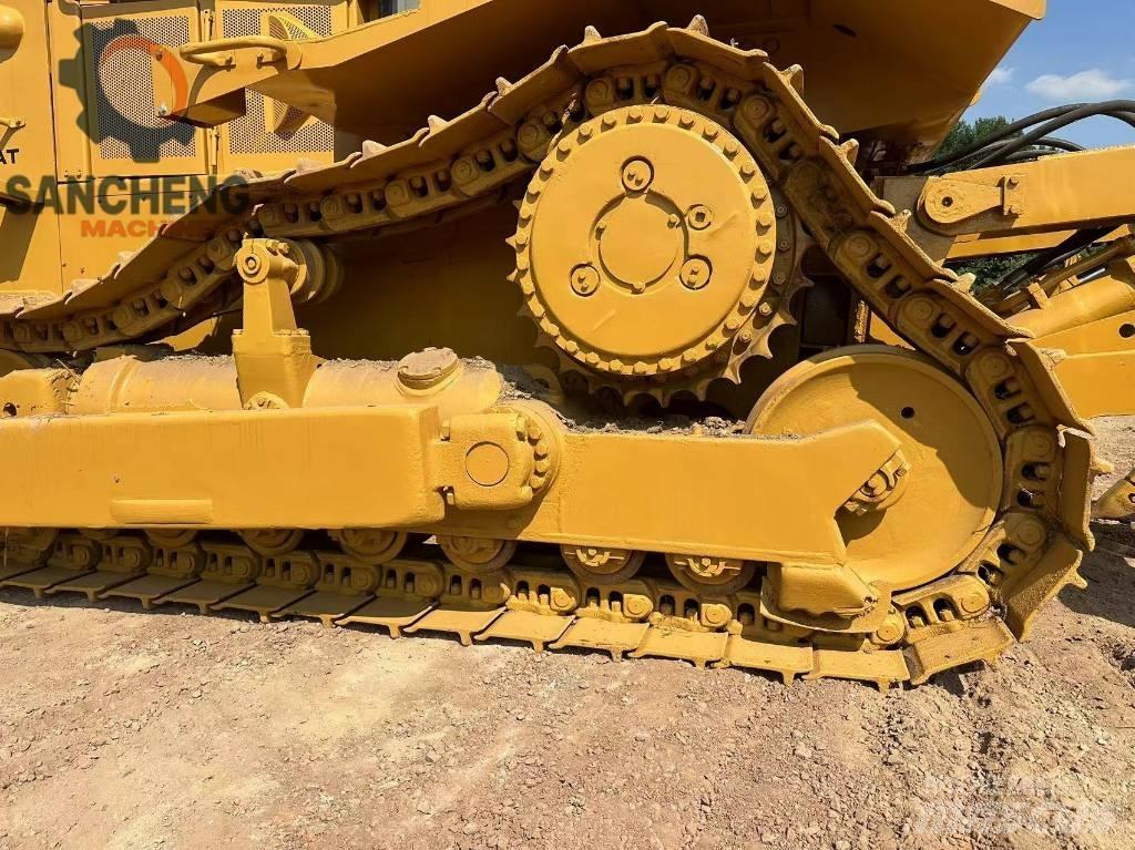 CAT D 8 R Гусеничные бульдозеры