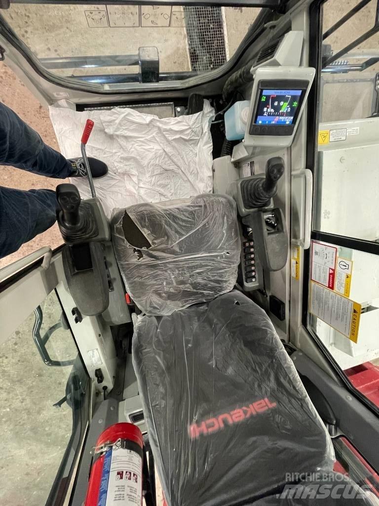 Takeuchi TCR50-2 Гусеничные самосвалы