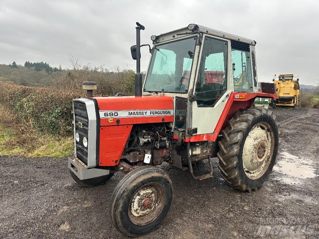 Massey Ferguson 690 Трактора