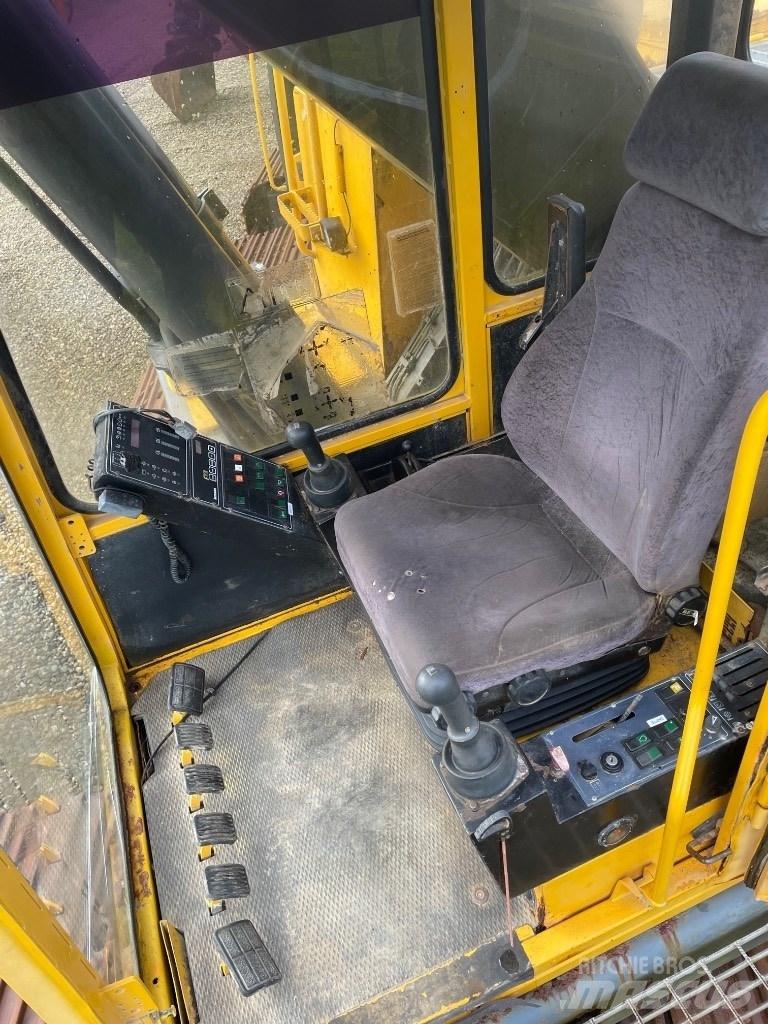 Volvo EC450 Гусеничные экскаваторы