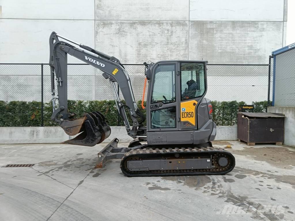 Volvo ECR 50 F Гусеничные экскаваторы