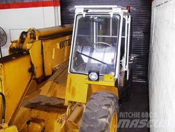 JCB 530B-4HL Внедорожные погрузчики