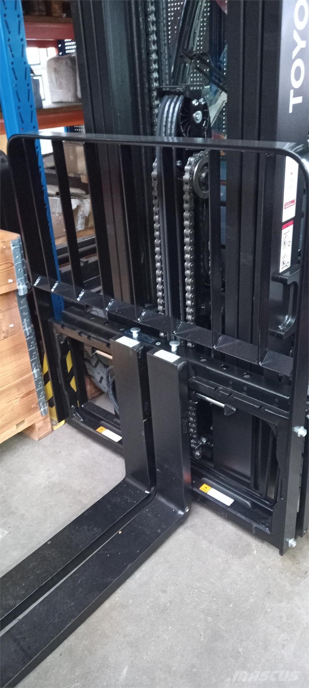 Toyota 52-8FDF30 Дизельные погрузчики