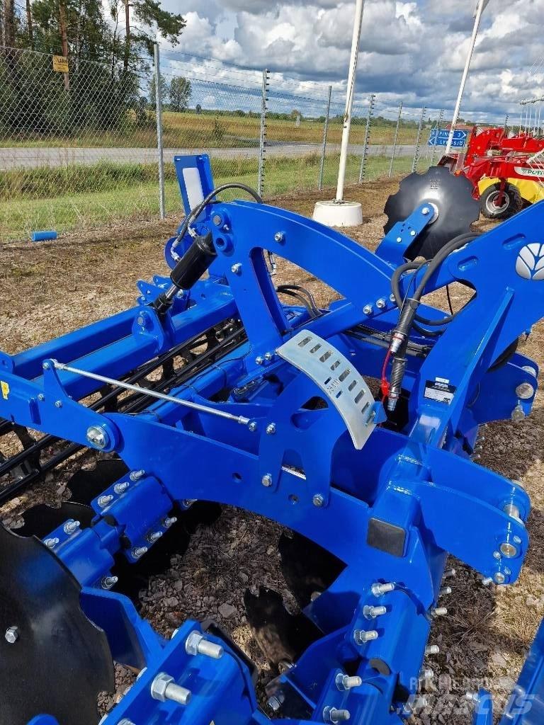 New Holland SDM300R Дисковые бороны