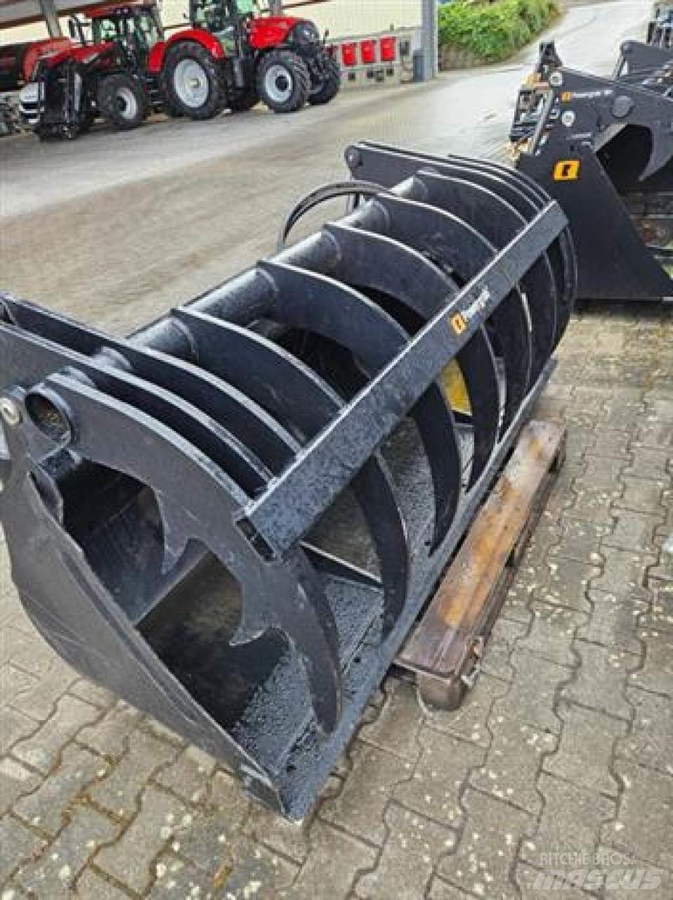 Ålö Powergrab 210 Трактора