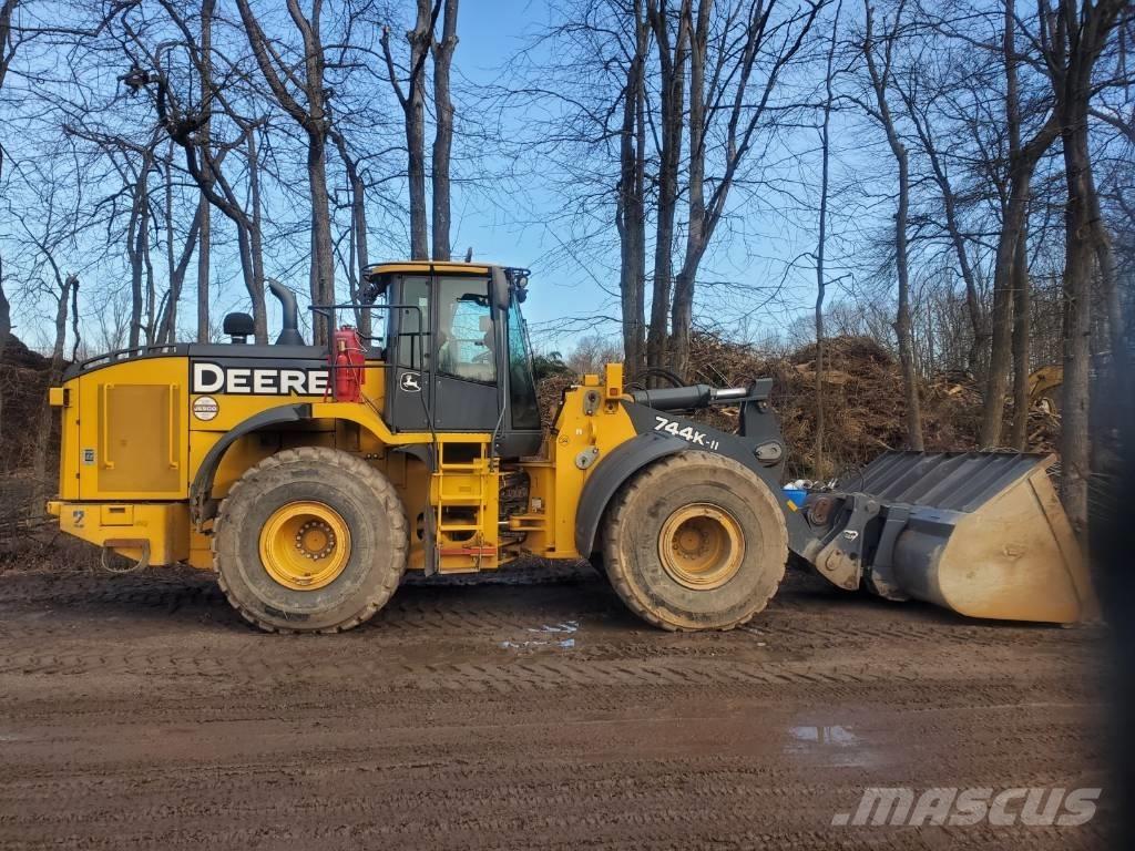 John Deere 744 K Фронтальные погрузчики