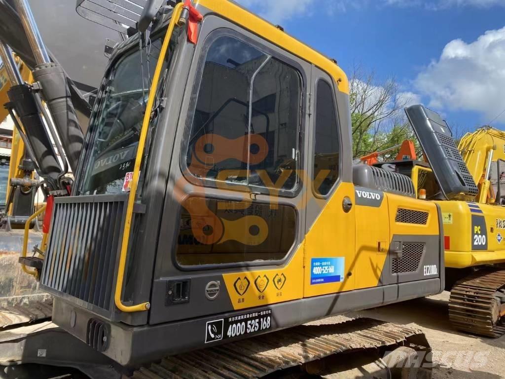  49,000 EC 200 D Гусеничные экскаваторы