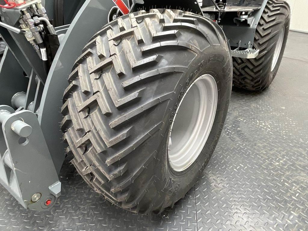 GiANT G2500 HD Фронтальные погрузчики