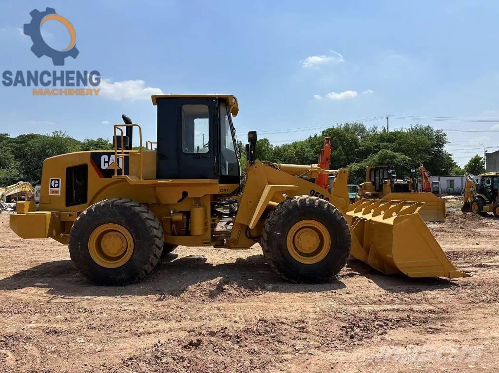 CAT 950G Фронтальные погрузчики