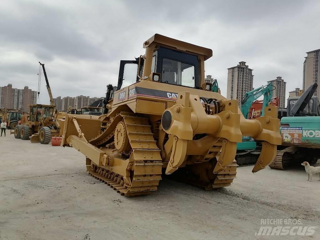 CAT D 8 R Гусеничные бульдозеры