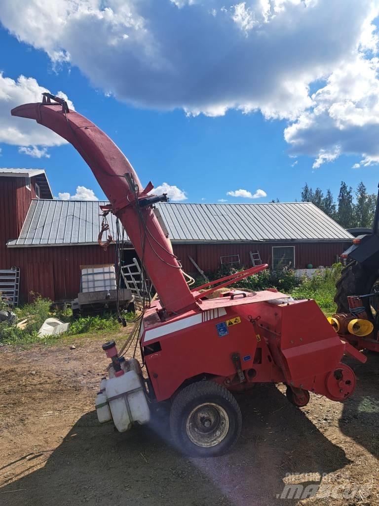 JF 850 Прицепные кормоуборочные комбайны