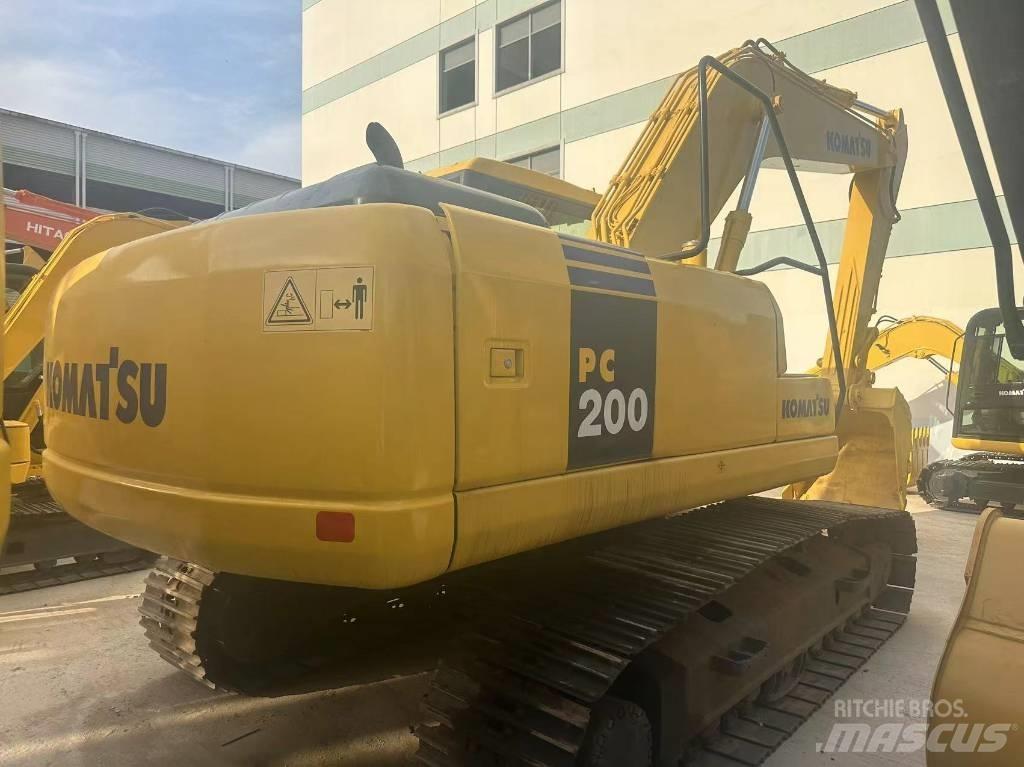 Komatsu PC 200 LC-7 Гусеничные экскаваторы
