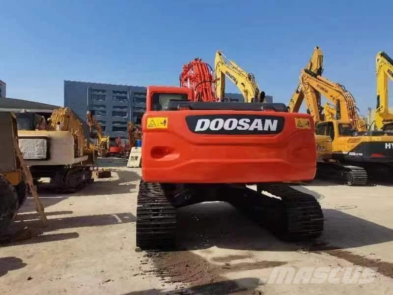 Doosan DX 225 Гусеничные экскаваторы