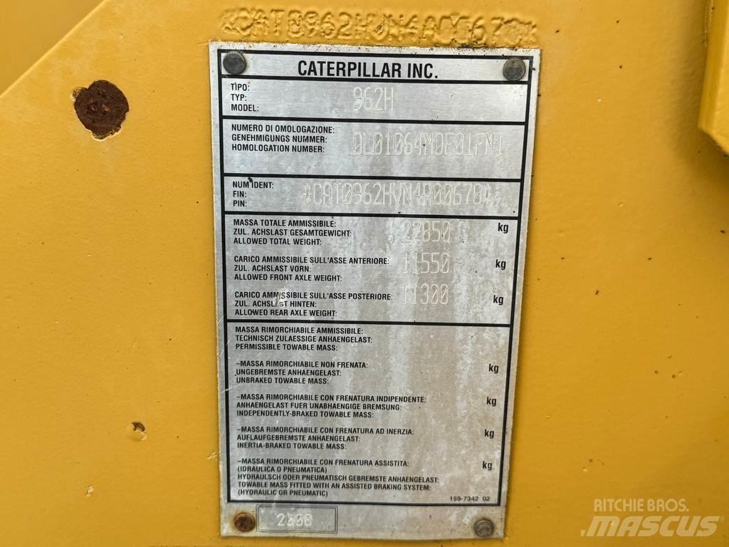 CAT 962H Фронтальные погрузчики