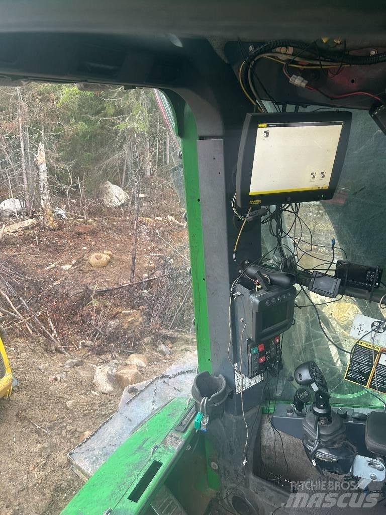 John Deere 903 K Харвестеры