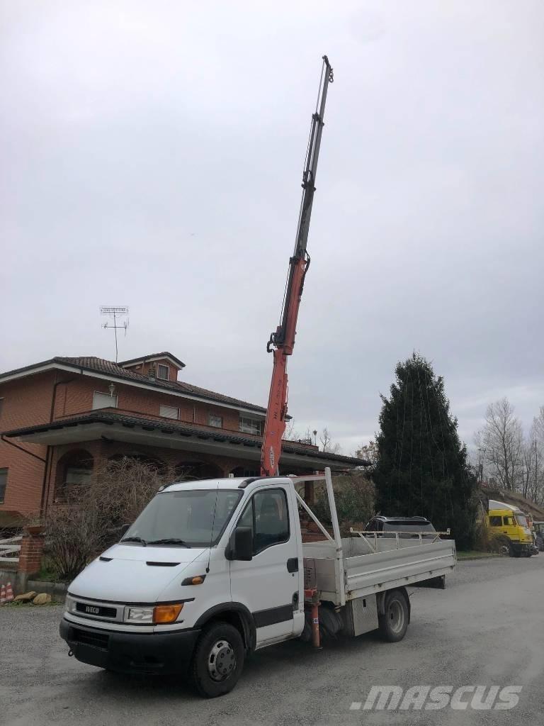 Iveco Daily 35-130 Грузовики-Фургоны
