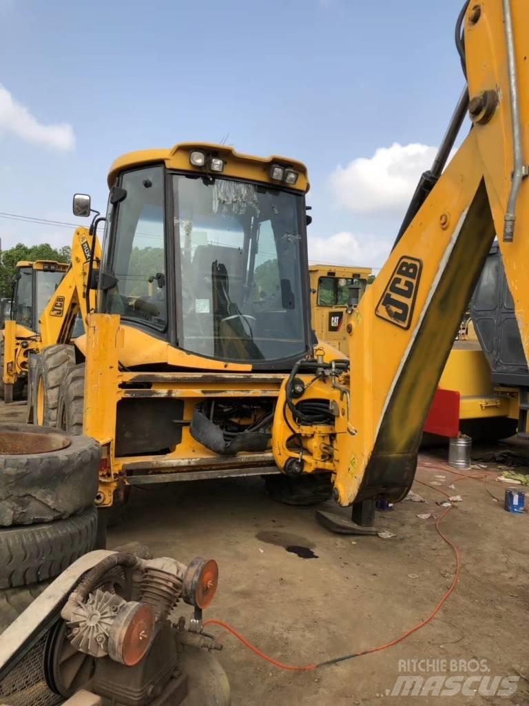 JCB 4 CX Экскаваторы-погрузчики