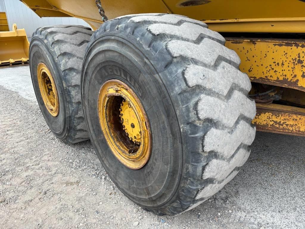 CAT 745 C Шарнирно-сочленённые самосвалы