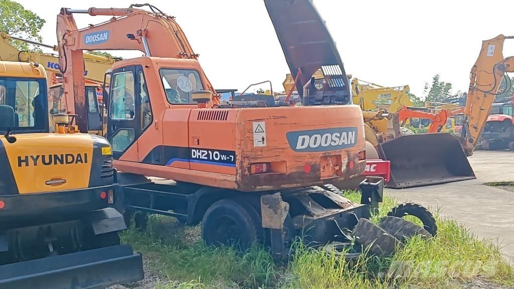 Doosan DH 210 W-7 Колёсные экскаваторы