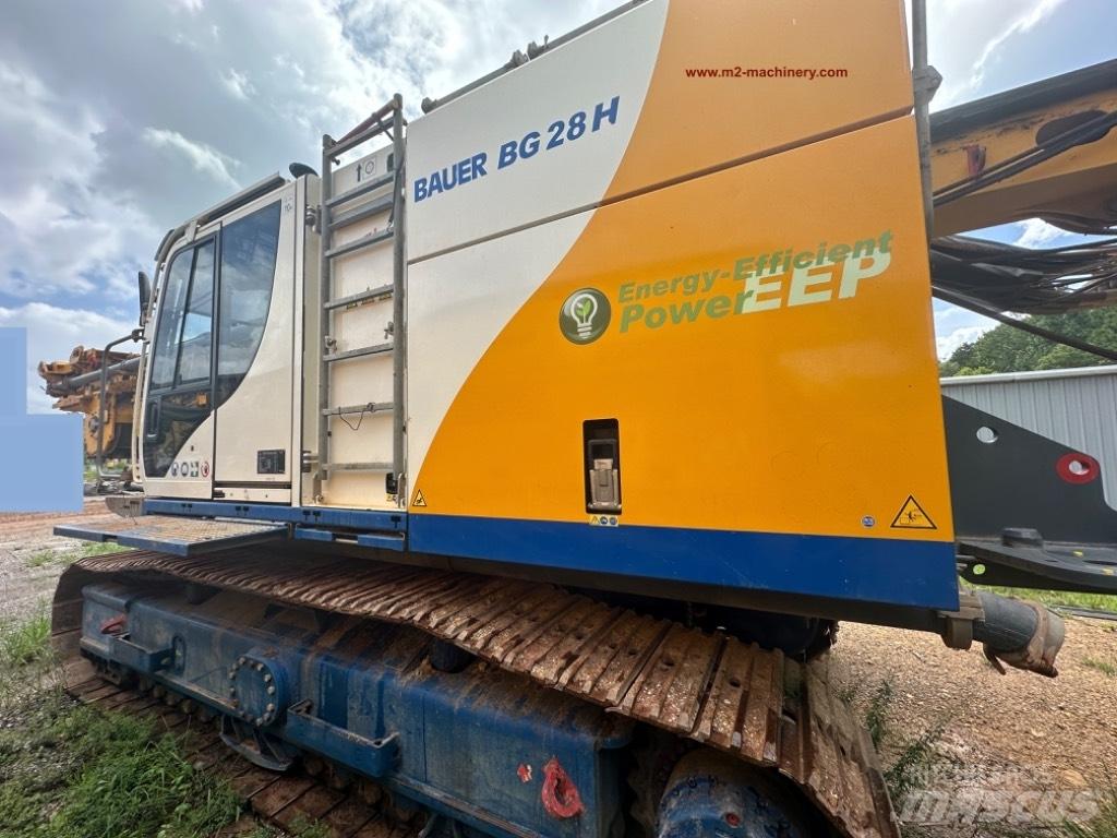 Bauer BG 28 H Гусеничные буровые установки