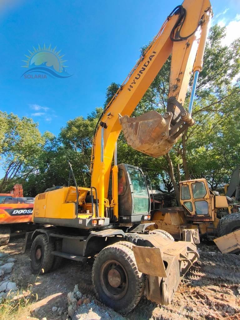 Hyundai R210W-7 Колёсные экскаваторы